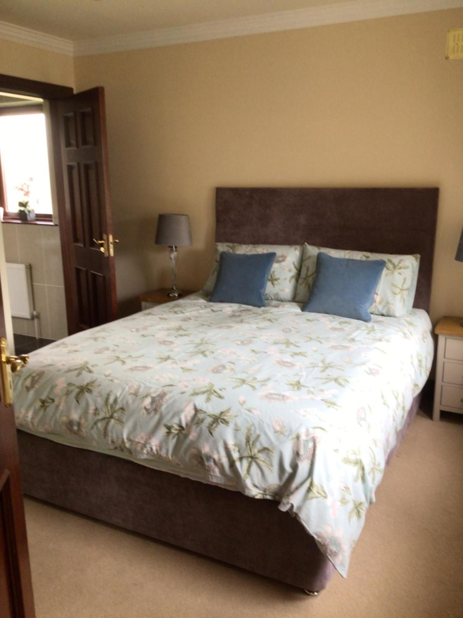 Errew Lodge Mohill Bagian luar foto